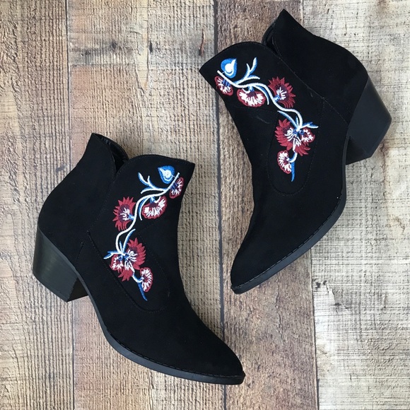 Carlos Santana Shoes - Carlos by Carlos Santana Layne Booties